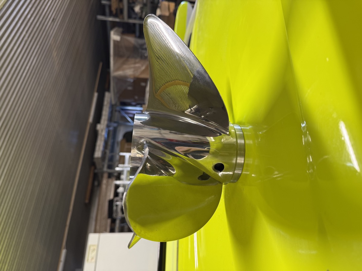 Mercury Pro Max propeller 32 pitch - sida